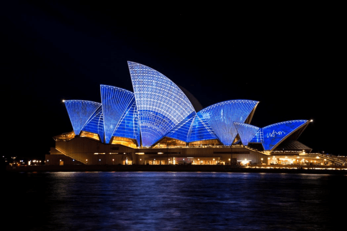sidney opera house at night